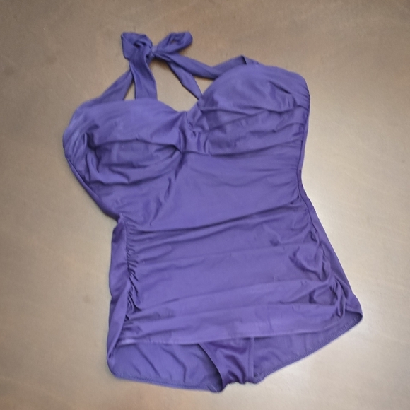 MIRACLESUIT Plum Purple Sz 12 Onepiece Swimsuit Rouching - Picture 1 of 6